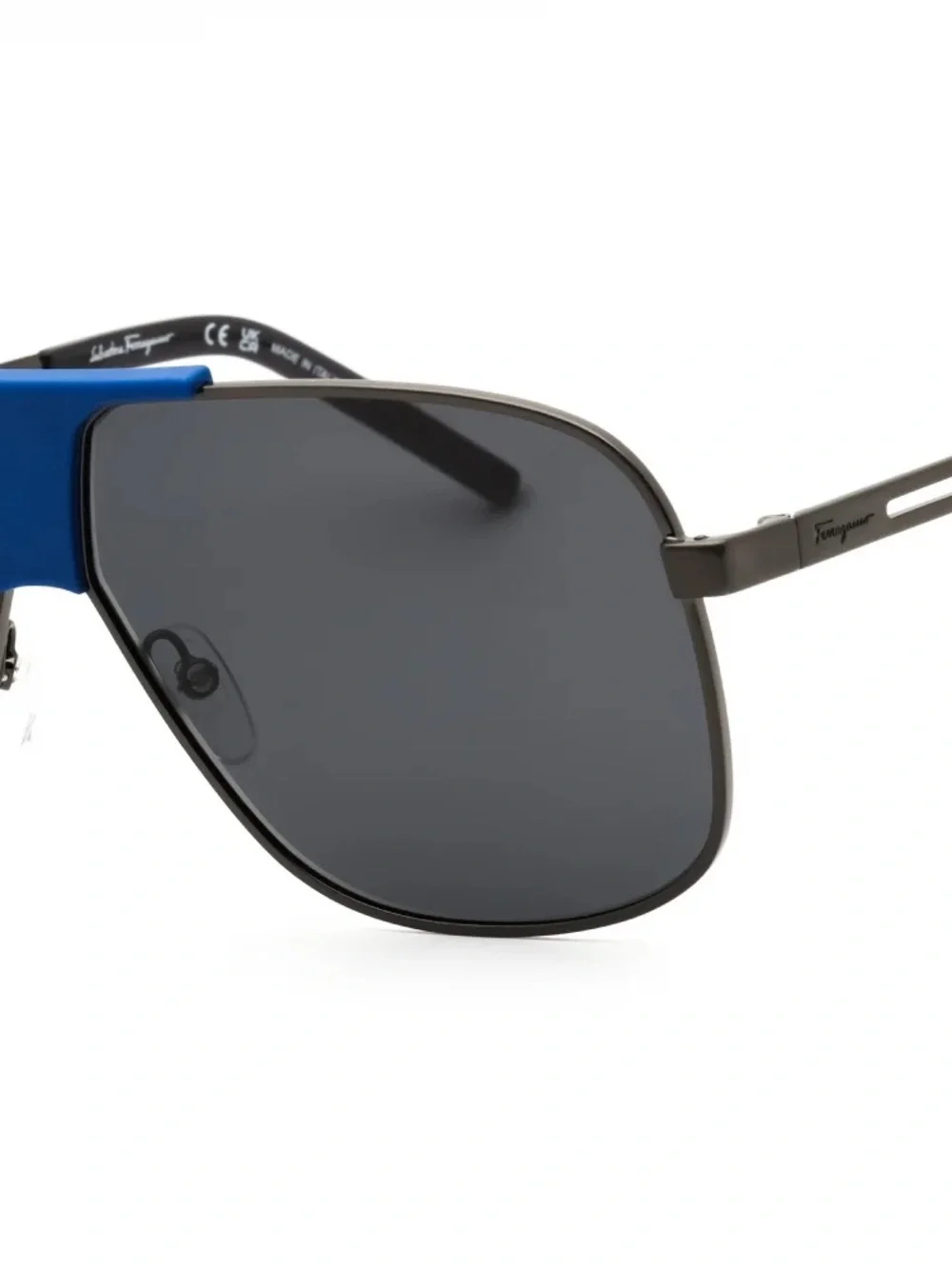 New Salvatore Ferragamo SF292S 029 Black Frame Sunglasses Blue Bridge Authentic